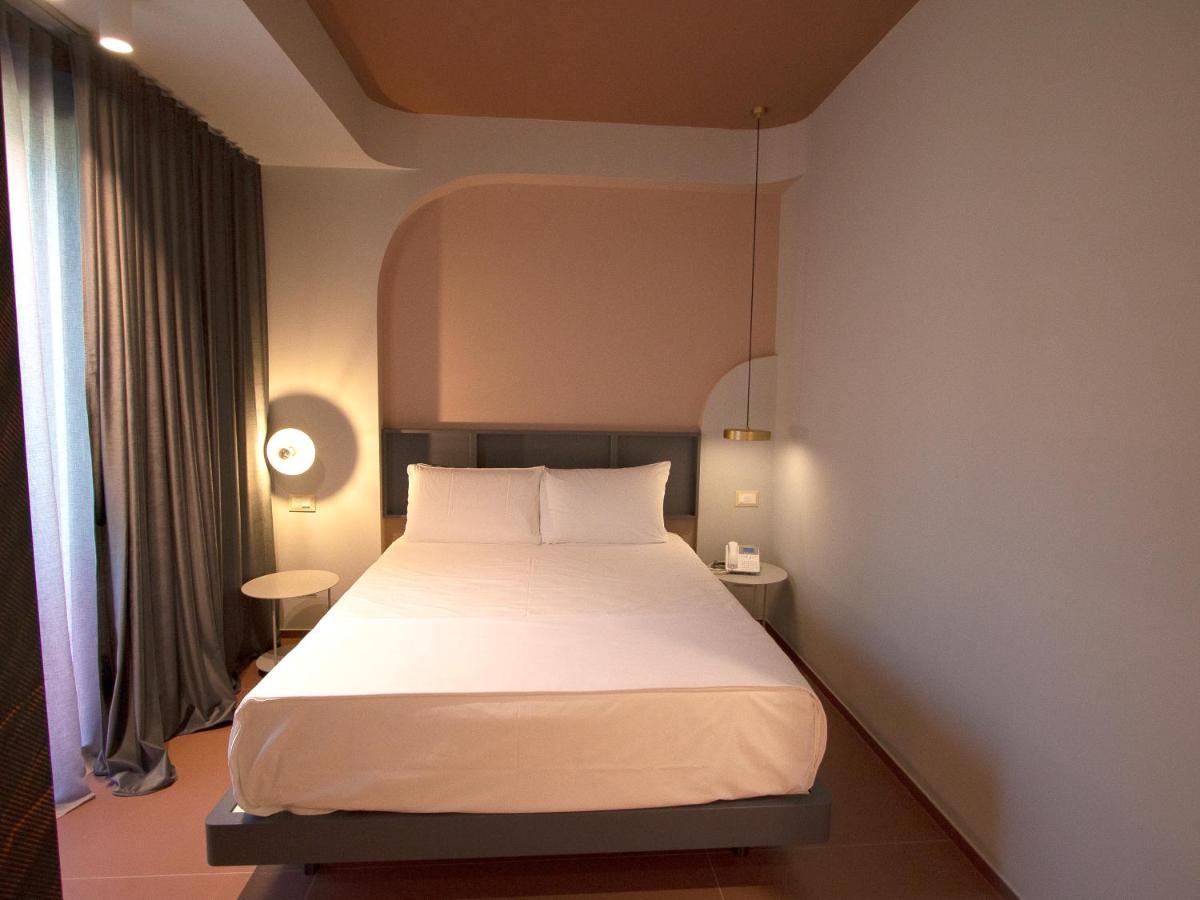Demo Hotel Design Emotion 리미니 외부 사진