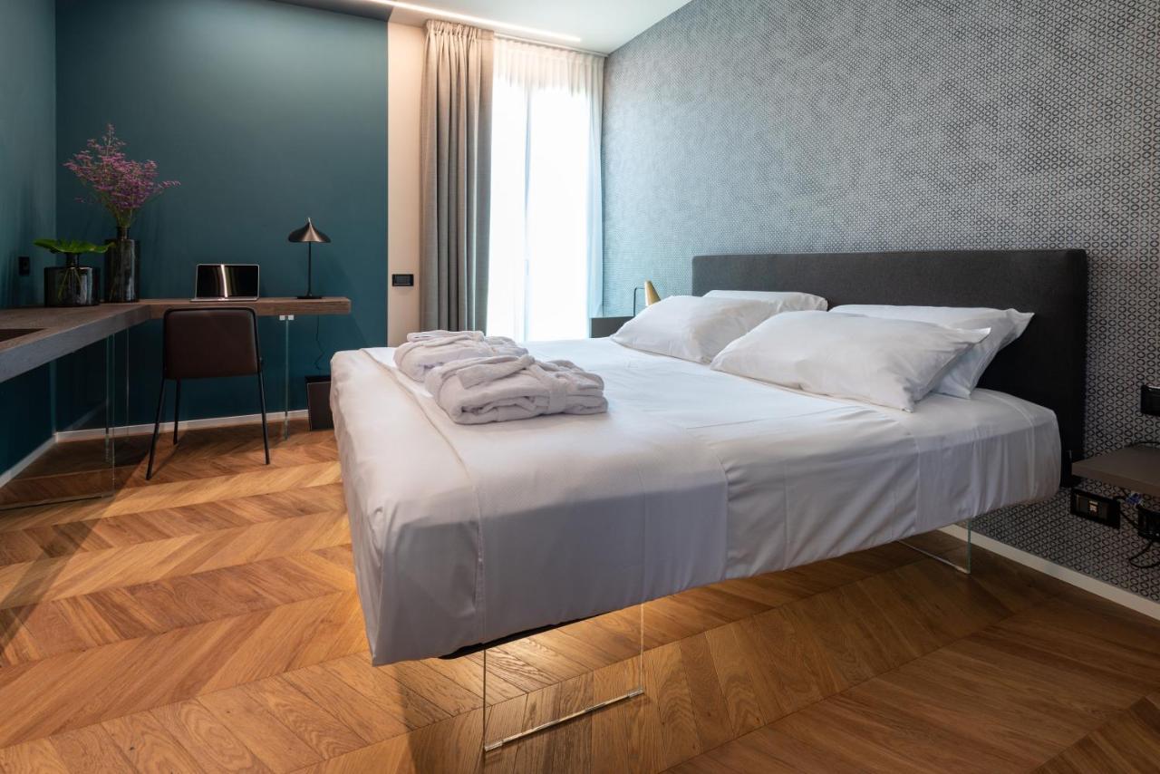Demo Hotel Design Emotion 리미니 외부 사진