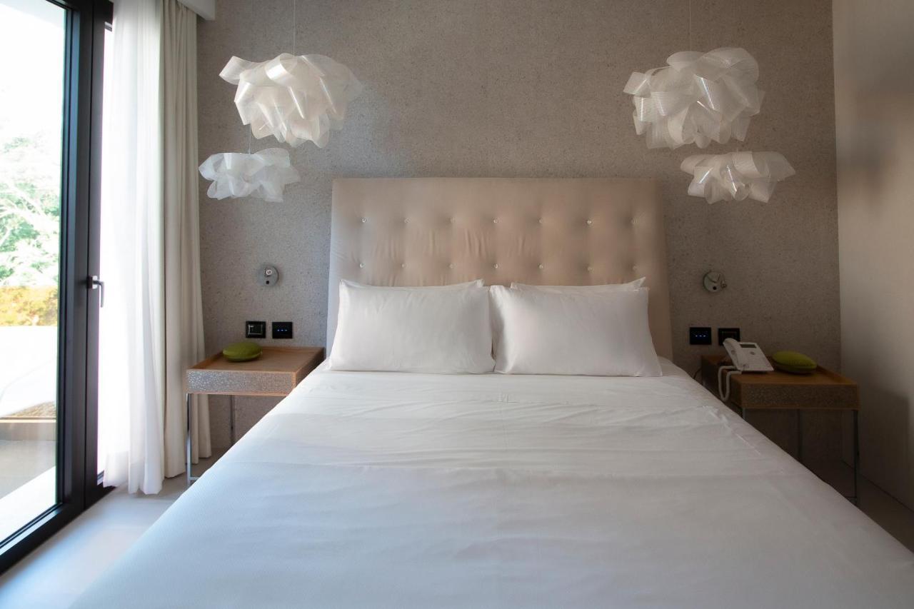 Demo Hotel Design Emotion 리미니 외부 사진