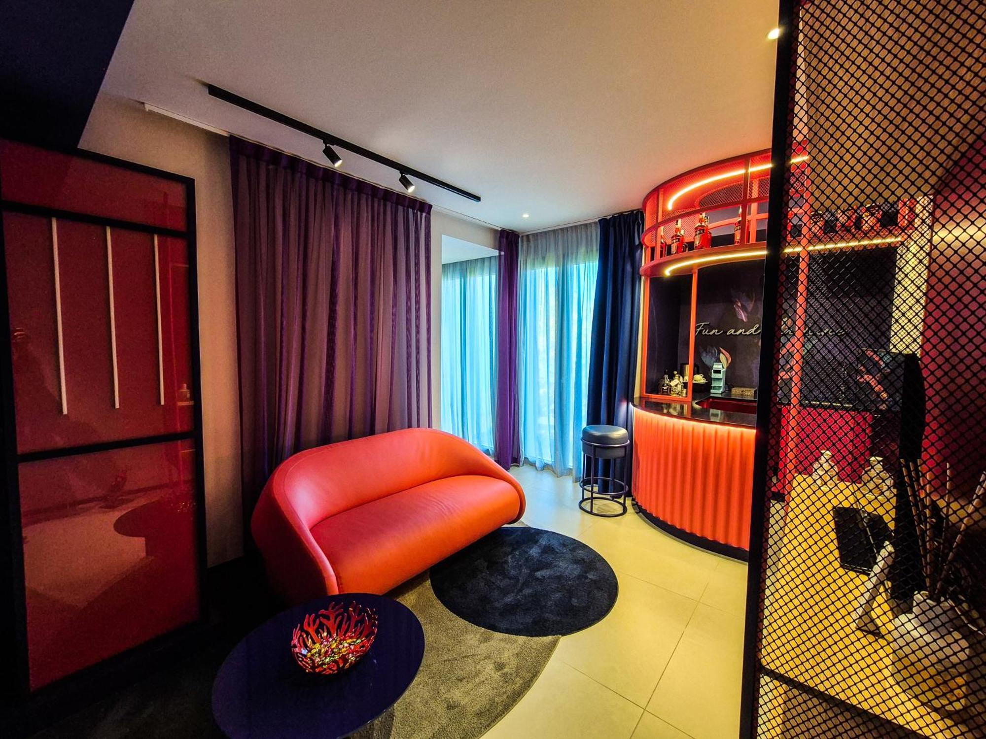 Demo Hotel Design Emotion 리미니 외부 사진